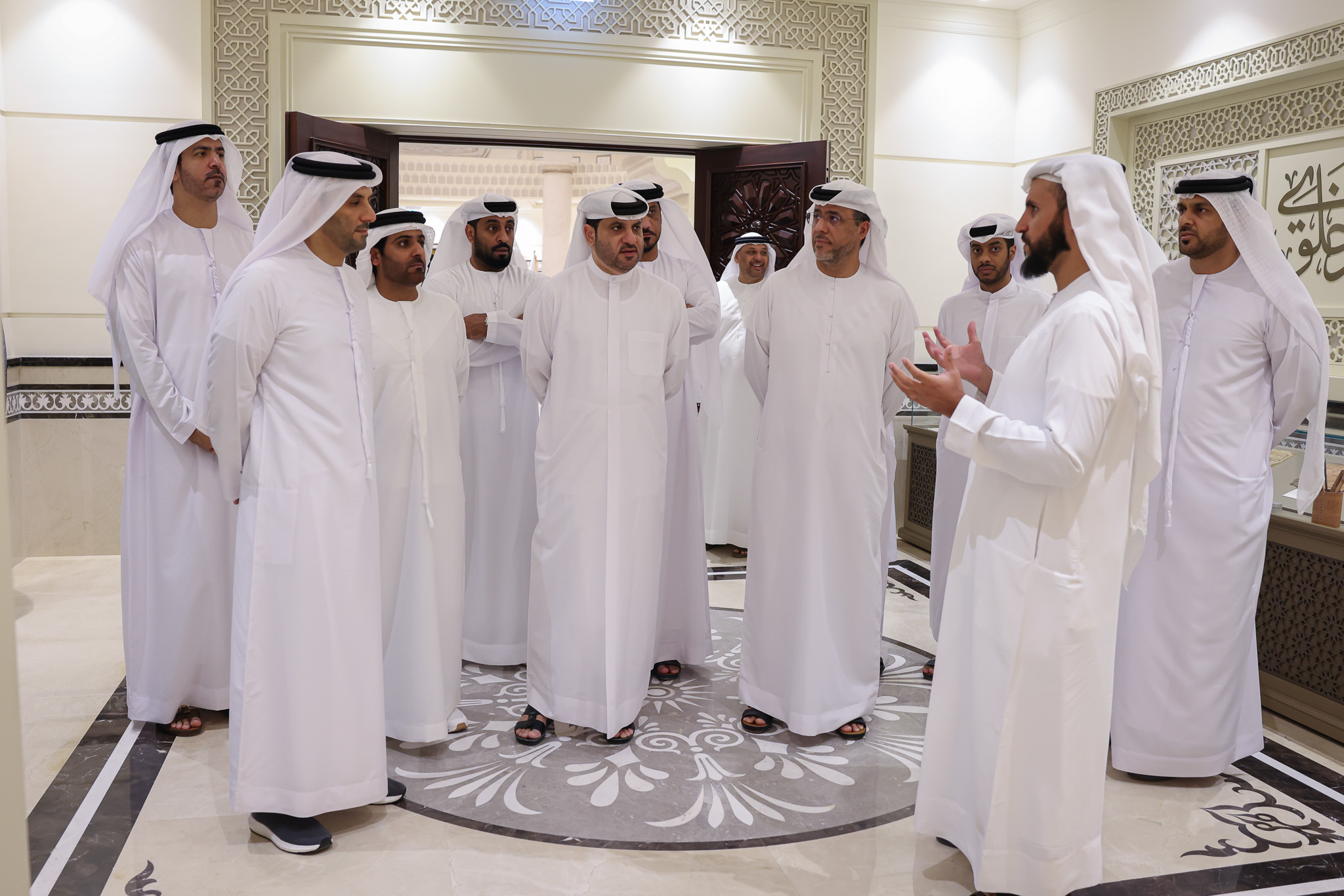 وفد شرطة الشارقة: مجمع القرآن الكريم يكرّس الشارقة وجهة عالمية للعلم والثقافة